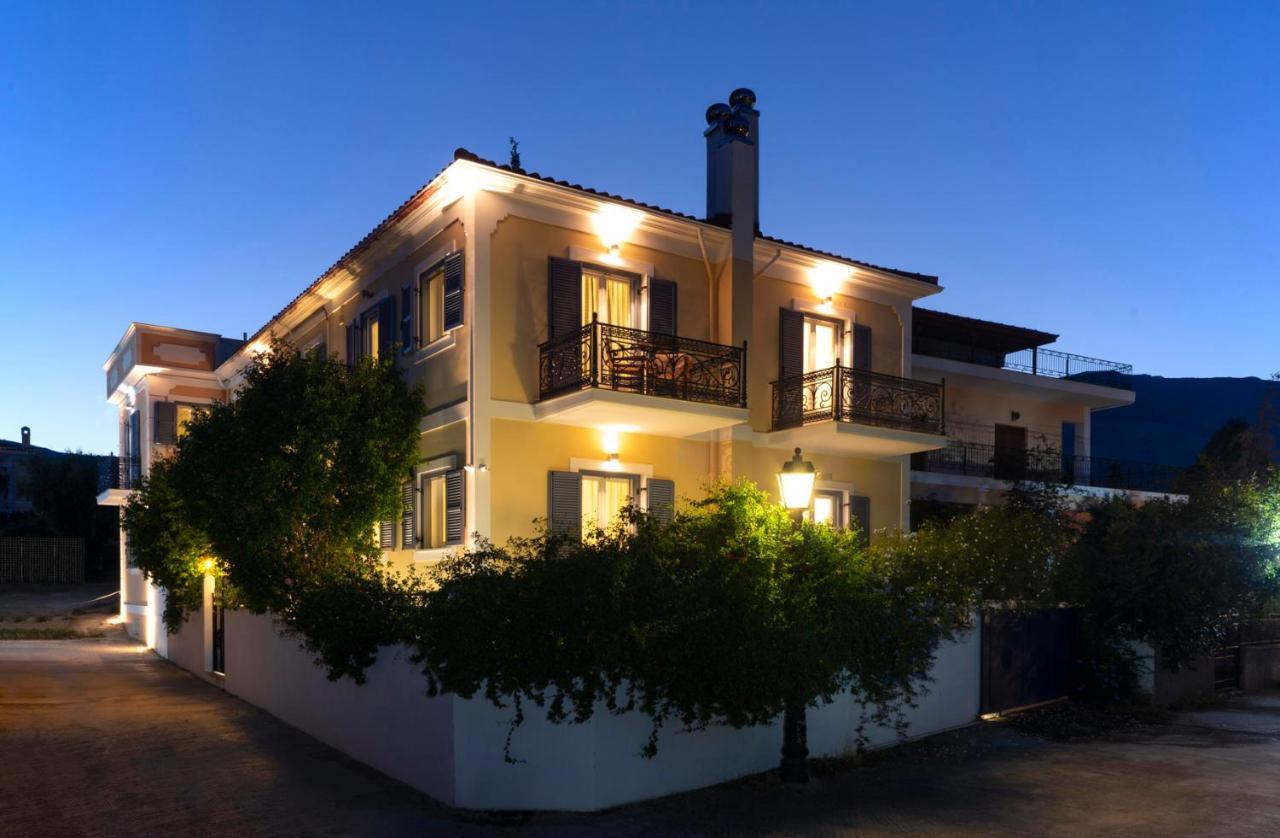 Nautilus Luxury Suites Galaxidi Luaran gambar
