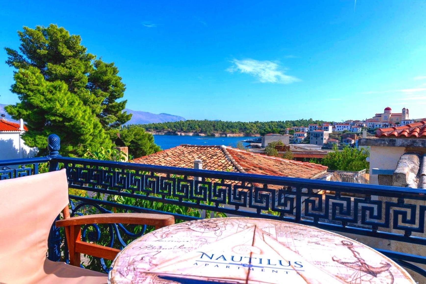 Nautilus Luxury Suites Galaxidi Luaran gambar